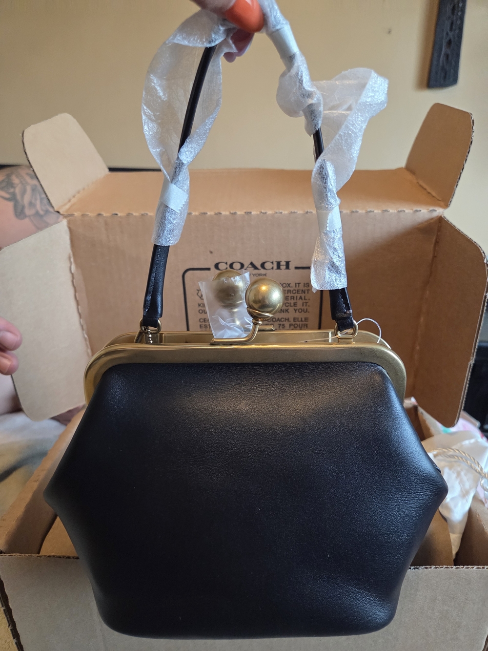 Coach Black Leather Kiss-Lock 16 Frame Top-Handle Bag